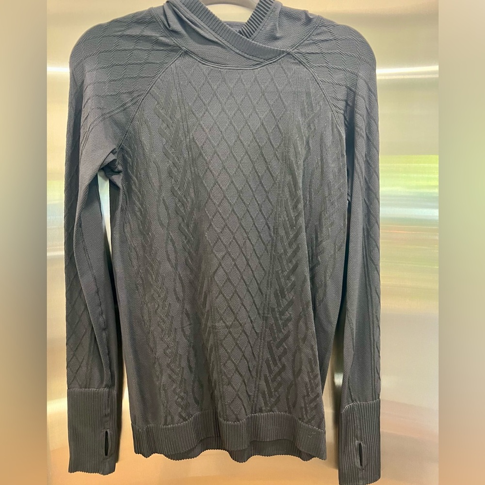 Womens Lululemon long sleeve hooded cable textured athletic top Black Size 10